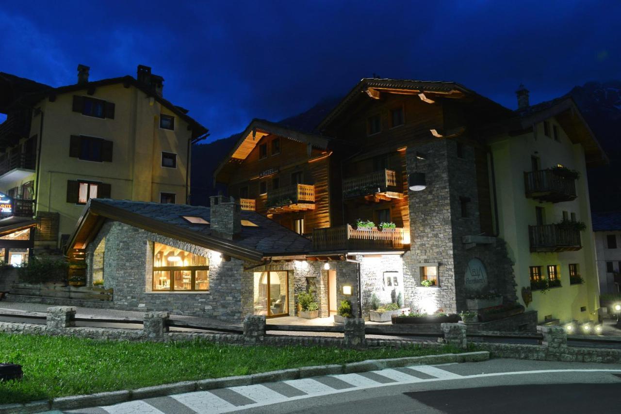 Hotel Maison Saint Jean Courmayeur Eksteriør bilde