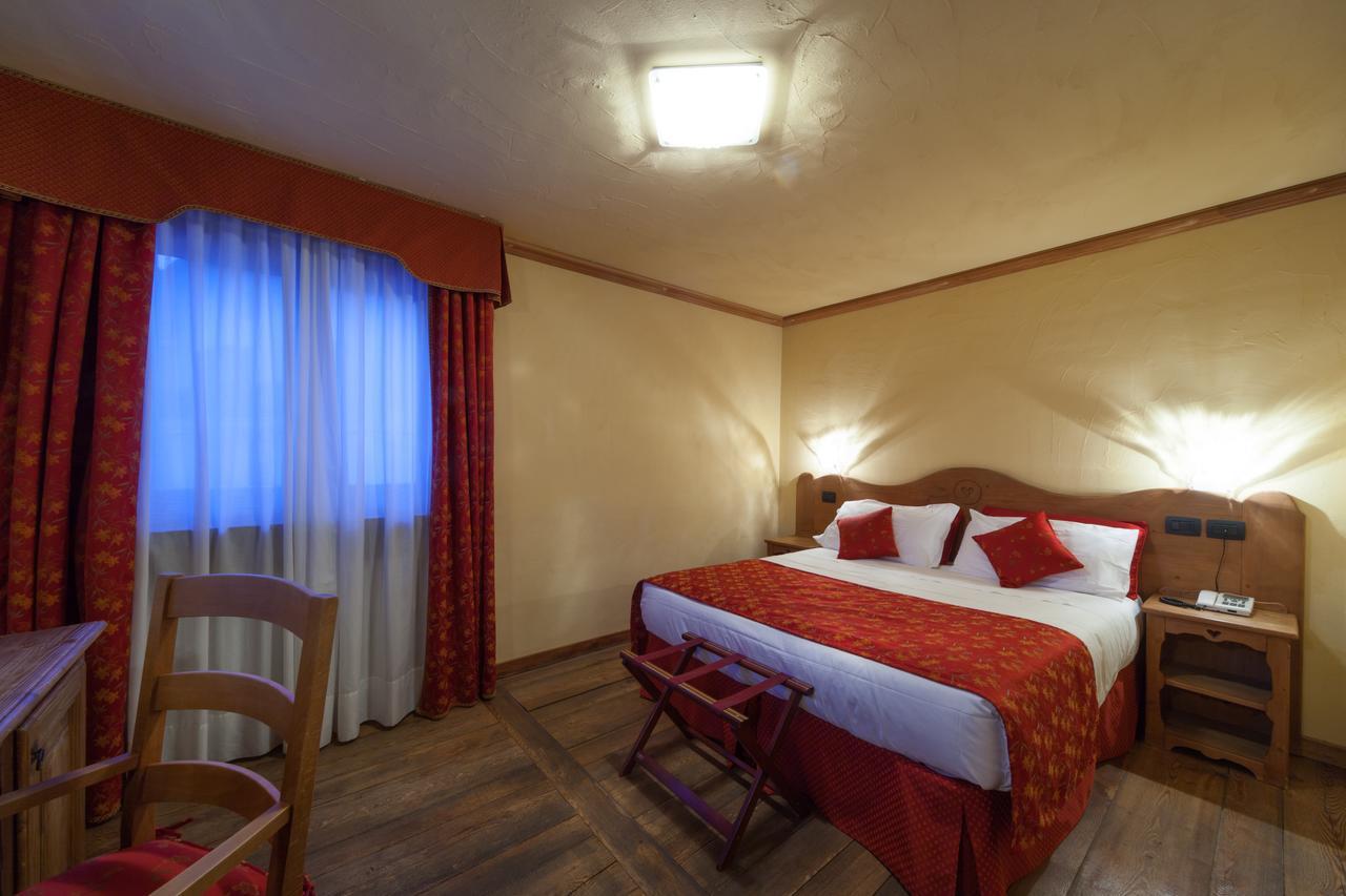 Hotel Maison Saint Jean Courmayeur Eksteriør bilde