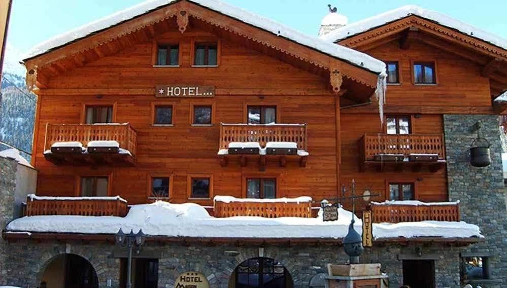 Hotel Maison Saint Jean Courmayeur Eksteriør bilde